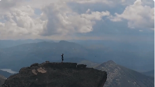 山峰之顶一览众山小励志视频素材