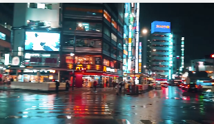 日本街头灯光璀璨雨后人群走路视角视频素材